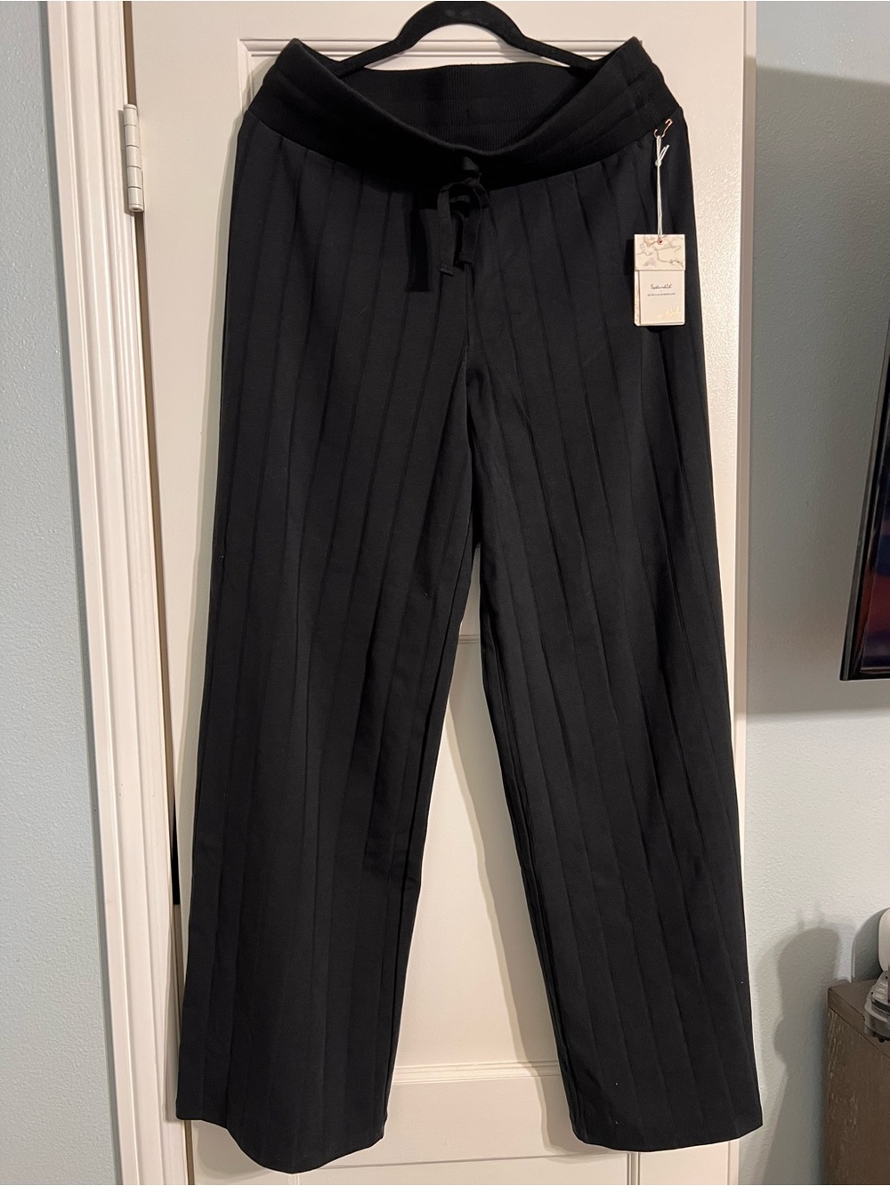 Black knit pants